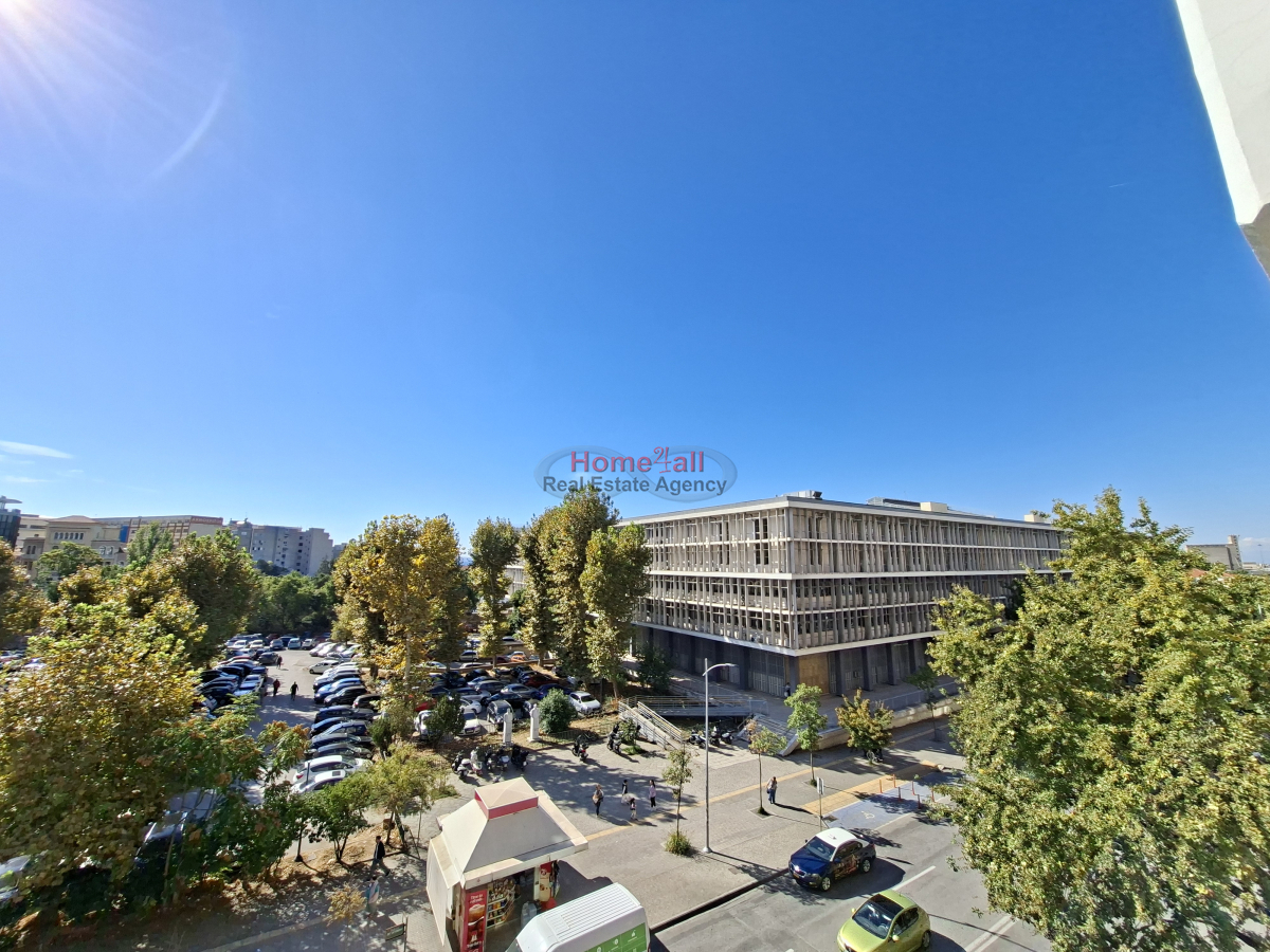 property-img